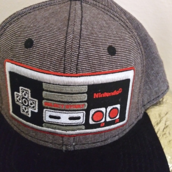 Nintendo cap - Picture 2 of 4